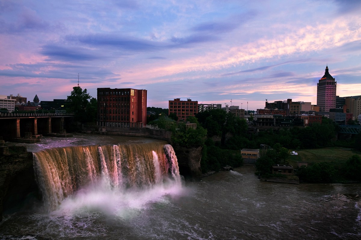 Rochester.07.2018_High.Falls.twilight